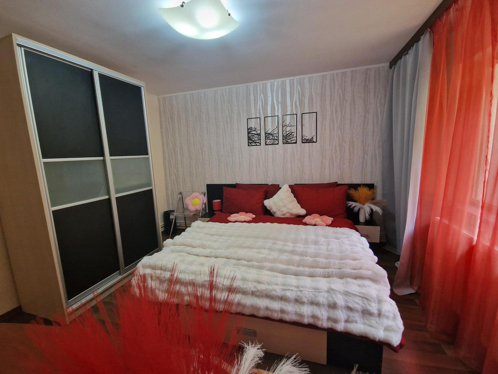 Apartament Red & Yellow Slănic-Moldova Εξωτερικό φωτογραφία