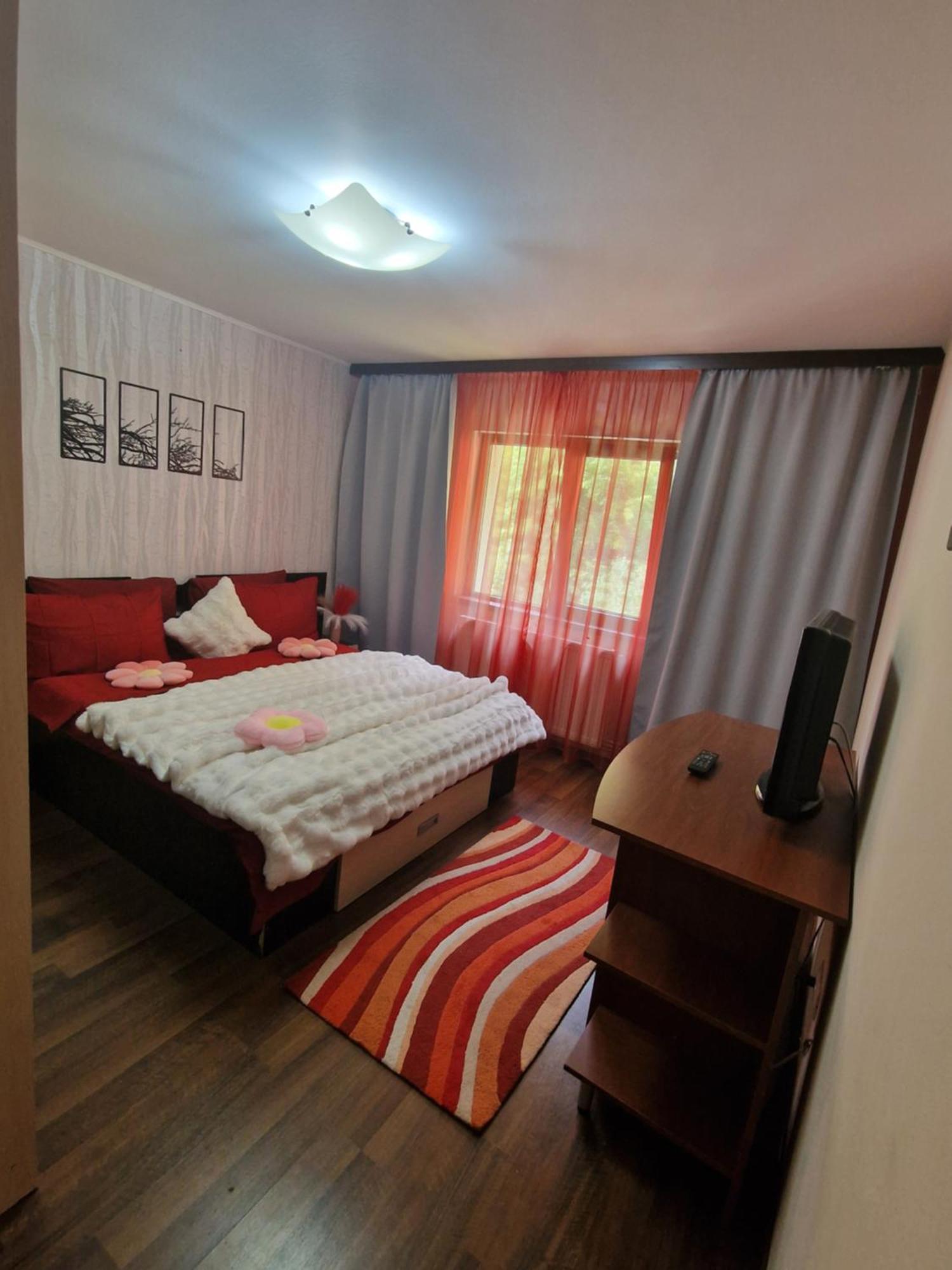 Apartament Red & Yellow Slănic-Moldova Εξωτερικό φωτογραφία