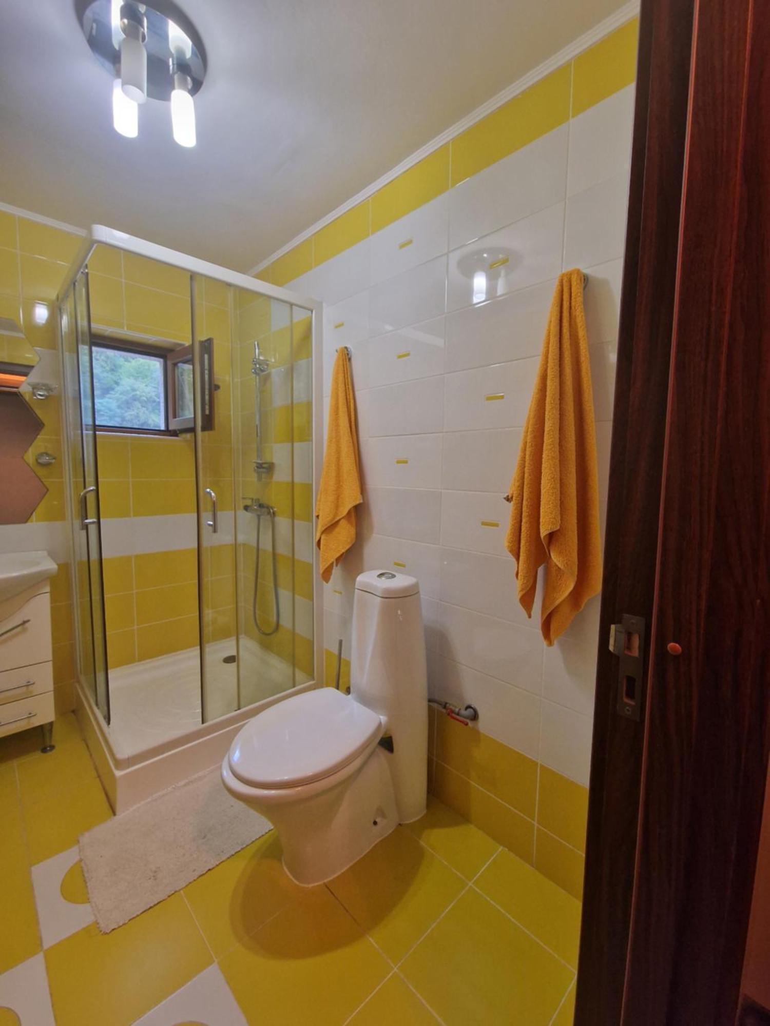 Apartament Red & Yellow Slănic-Moldova Εξωτερικό φωτογραφία