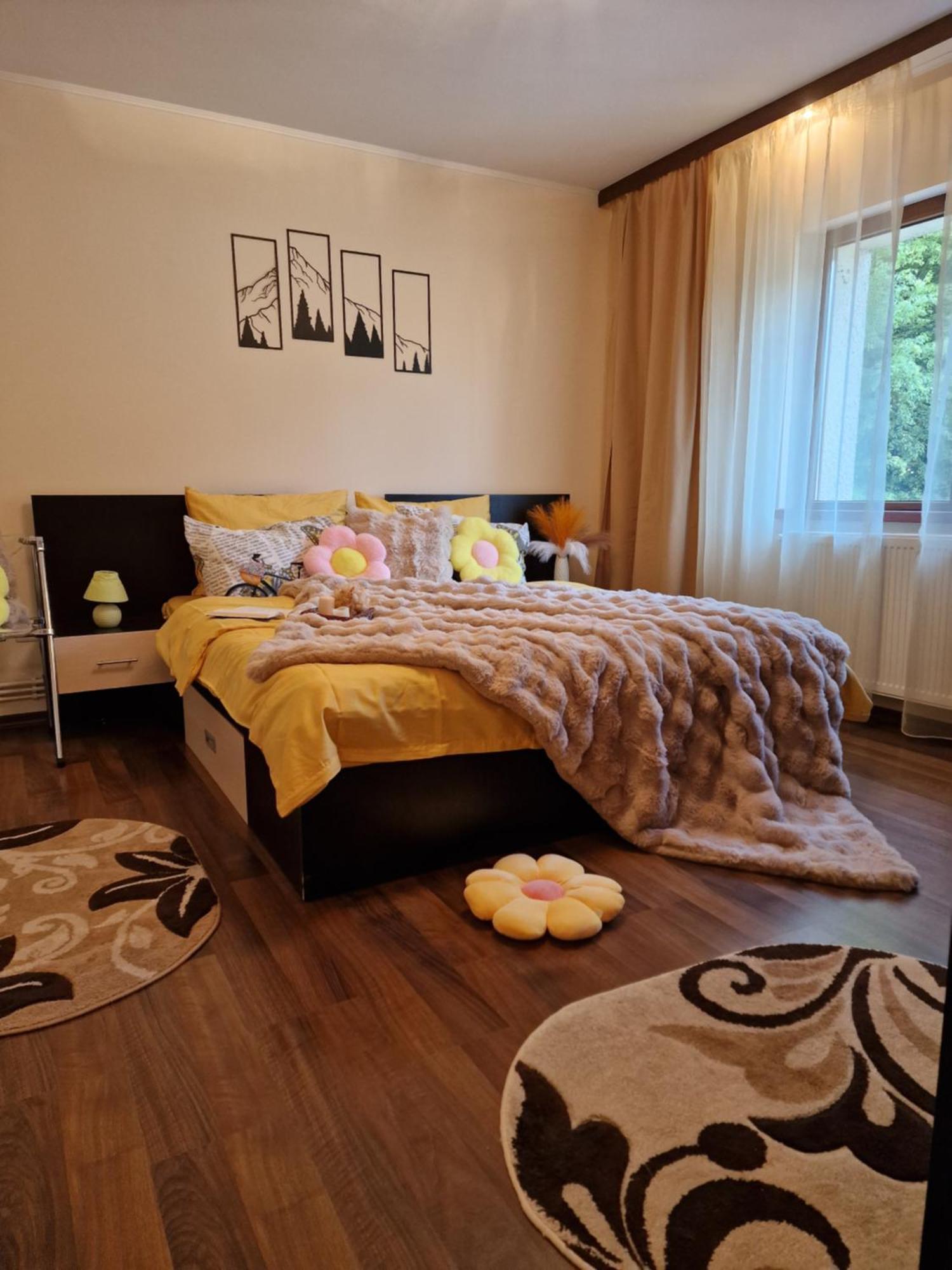 Apartament Red & Yellow Slănic-Moldova Εξωτερικό φωτογραφία